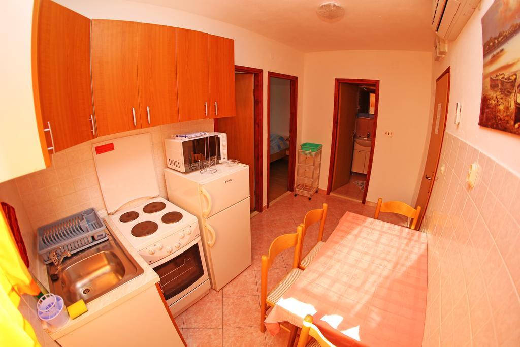 Apartments And Rooms Zvjezdana Хвар Номер фото